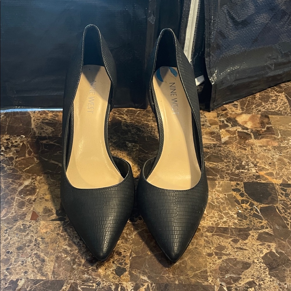 Nine West Black Pointed Toe Heels